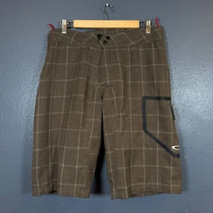 Oakley 32 men’s brown flannel biker bicycle sport shorts outdoor activewear - Picture 1 of 9