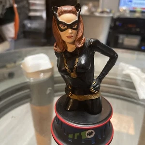 Diamond Select Batman ‘66 Retro TV Series Catwoman Bust Statue Julie Newmar - Picture 1 of 11