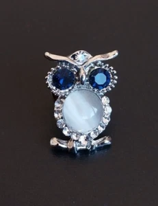 Owl Brooch - Picture 1 of 3