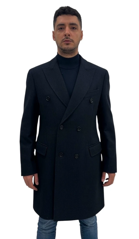 Cappotto doppiopetto uomo Stefano Capaldi blu spigato in misto lana, sconto 60%. Foto 1 de 4