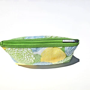Makeup Bag Clinique Multicolor Floral Fabric Travel Size Blue Yellow Green Zip - Picture 1 of 3