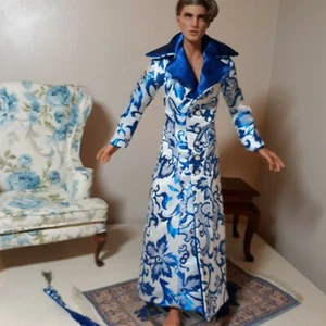 Rochester Robe Royal Blue - Luxurious Robe made to fit Kinsman or Matt Men dolls - Picture 1 of 9