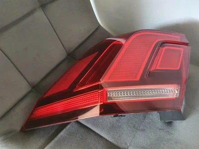 6289 FANALE STOP POSTERIORE SX VOLKSWAGEN T-ROC - Immagine 1 di 4