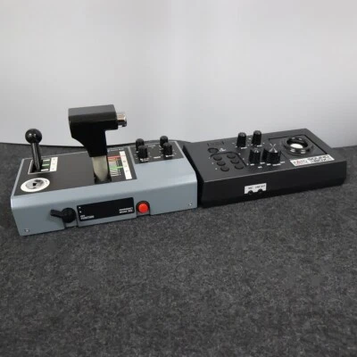 Kato 22-054 - EC-1 Set (Controller & Sound Box) - N & HO Scale - Image 1 of 4