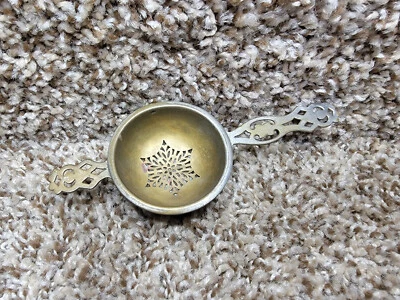 Vintage Silver Plated Tea Strainer One marked W & S - Image 1 of 4