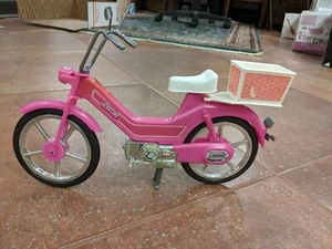 Vintage 1980s Mattel Barbie Moped Motorbike Scooter - Picture 1 of 3