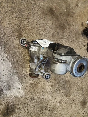 3.23 Ratio Front Carrier from 2021 Chevrolet Silverado 1500 11078083 - Image 1 of 4