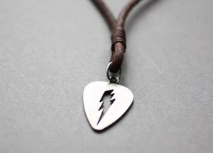 NEW Leather Hemp Metal Pendant Surfer Necklace Choker Guitar Pick Brown - Picture 1 of 2