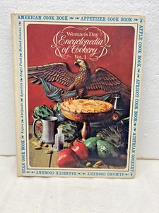 WOMAN'S DAY ENCYCLOPEDIA OF COOKERY VOL 1 - COOKBOOK -RECIPES - 1966 -HARD COVER - Imagen 1 de 3