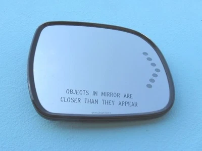 06 07 08 09 10 TOYOTA SIENNA PASSENGER SIDE DOOR MIRROR TURN Signal GLASS R - Image 1 of 3