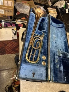 Yamaha YSL-643R Trombone w/F-Attachment, Original Case & 2 Mouth Pieces - Picture 1 of 24