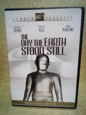 (1-1418) "THE DAY THE EARTH STOOD STILL" DVD / PRE-WATCHED / 1951 / B&W / FULL - Image 1 of 4