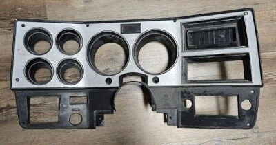 1981-1987 Chevrolet GMC Truck Silver DASH GAUGE BEZE  Squarebody C20 C30 GM OEM - Image 1 of 4