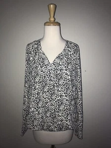 Loft Size M Black+White Long Sleeve Animal Print Top - Picture 1 of 9