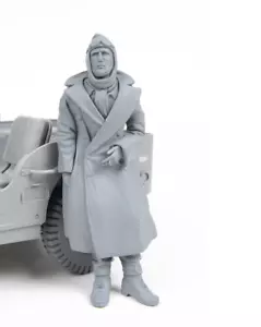 16097 1:16 LRDG / SAS Disinterested Trooper - Picture 1 of 7