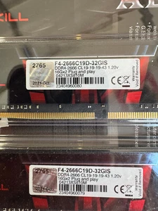 DDR4 16 x 2 GB Memory - Picture 1 of 4