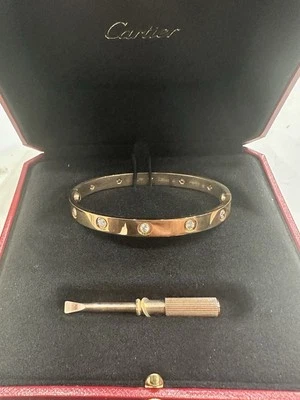 Браслет Cartier Love с 10 бриллиантами розовое золото 18 карат с бриллиантами размер 17 - Изображение 1 из 3