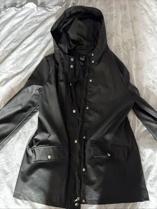 Newlook 915 Black Raincoat, Age 14-15 - Picture 1 of 3
