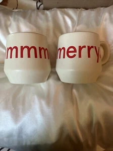 Chick-fil-A Kaffee 2023 Weihnachten Tassen groß mmmmerry Steinzeug Tasse Lot 2 EUC - Bild 1 von 6