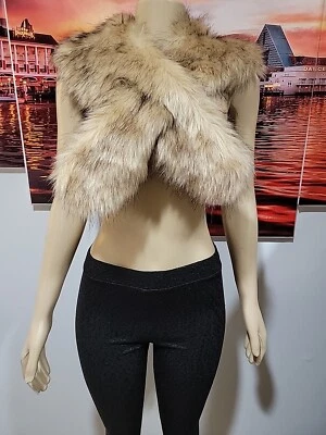 BANANA REPUBLIC Faux Fur Scarf Fall Winter Snow OS NWT #2 - Image 1 of 4