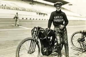 1920s H-D Track Racer Jim Davis: Metal Print-Canvas-FujiFilm Poster 36" x 24"  - Picture 1 of 50