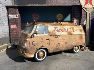 1961 VW Bus Rat Rod Transformers Radio Repair 1/24 Diecast Rusty