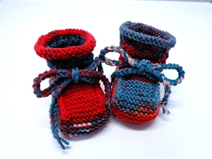 handgestrickte gestrickte Babyschuhe Babyschühchen NEU 0 bis 6 Monate - Bild 1 von 3