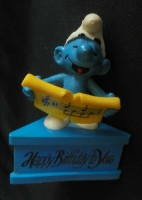 Singender Schlumpf auf Sockel "Happy Birthday to You" gebraucht - Bild 1 von 4