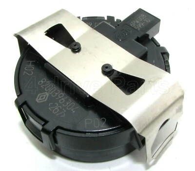 Genuine Renault Megane Scenic 2003-2010 Rain Sensor Auto Headlights 8200396304 - Image 1 of 4