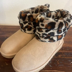 UGG Australia Leather Boots  SIZE 7  Brown AND ANIMAL PRINT l 1105358 NEW - Foto 1 di 7