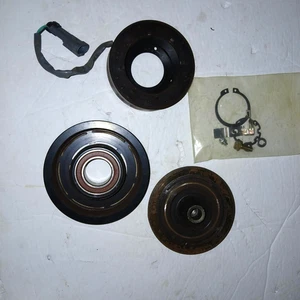 Kit Gruppo Frizione Compressore Aria Condizionata Climatizzatore Puleggia Bobina Set NOS - Foto 1 di 6