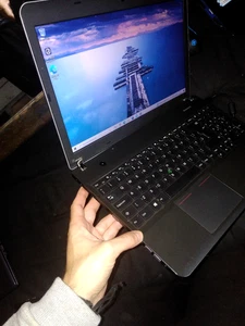 Lenovo ThinkPad Edge E540 intel core i3/ 4GB RAM/200GB HDD/GC - Picture 1 of 6