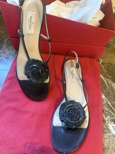 Valentino Damen Sandalen Größe 39 - Bild 1 von 4