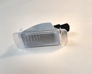 PACCAR P54-1043-001 FOOTWELL CLEAR LIGHT ASSY - Picture 1 of 3