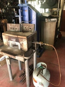 blacksmith gas forge, LPG gas fired free standing forge. - Picture 1 of 4