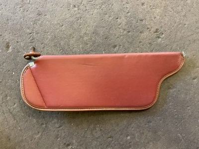 Parasol derecho rojo camioneta Volkswagen VW MK1 Rabbit 175857552 Borgoña b30a Foto 1 de 4