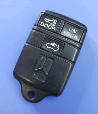 OLDSMOBILE Keyless Entry Remote Fob 3 Button ABO0104T 10205240 218 K1035 - Image 1 of 3