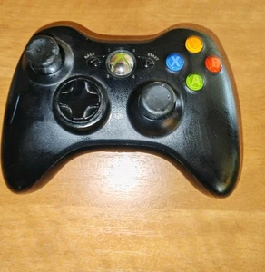 Official Microsoft Xbox 360 Black Wireless Controller and games untested - Picture 1 of 16