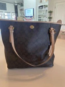 Coach Peyton Shoulder Tote Bag NWOT - Picture 1 of 11