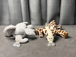 Philips AVENT Snuggle Pacifier Holder Elephant Giraffe Lovey Plush Stuffed Lot - Picture 1 of 14