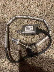 Cummins nitrogen oxide sensor OEM Part Number 2894945 5293295rx Core UNTESTED - Bild 1 von 5