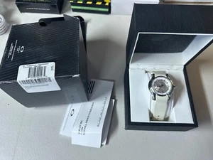 OAKLEY HOLESHOT 3 HANDUHR mit WEISSEM ZIFFERBLATT & LEDERBAND SEHR SELTEN NEU 10-249 - Bild 1 von 2