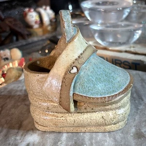 Zapato de cerámica vintage hecho a mano Country Cobbler - Imagen 1 de 6