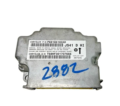 Chrysler 200 2011 módulo de control del conductor P68186182AD implementado OEM Foto 1 de 4
