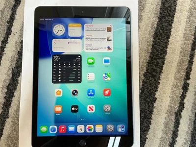 Apple iPad 8th Gen. (WiFi Only) 10.2" - A2270 - 32GB Storage - Space Grey Good - Image 1 of 4