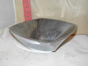 LENOX AERO FRUIT BOWL - 9.635 DIAMETER - SKU 6035372 , MADE IN CHINA - Picture 1 of 4
