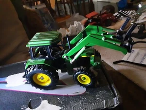 John Deere 3350, 1/32 Scale, No Box Farm Country Tractor removable cab  - Picture 1 of 9