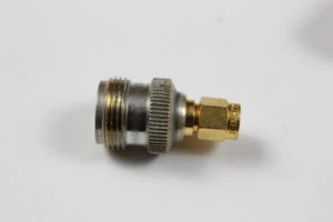 Conector Suhner N hembra a SMA macho - Imagen 1 de 5