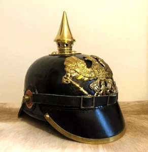 Prussian Spiked WWI Replica Leather Helmet German Pickelhaube Helmet Halloween - Foto 1 di 7