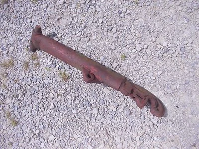 Brazo elevador de enganche de águila inferior principal de tractor Case con bloqueo de pestillo de nudillo de garra Foto 1 de 4